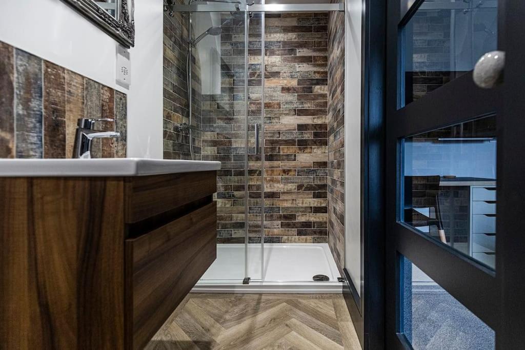 Bootique House - Luxury Group Accommodation In Wakefield Eksteriør billede