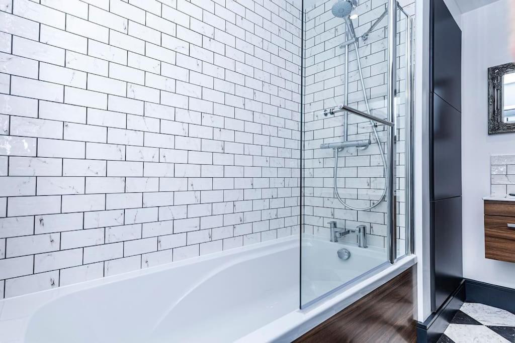 Bootique House - Luxury Group Accommodation In Wakefield Eksteriør billede